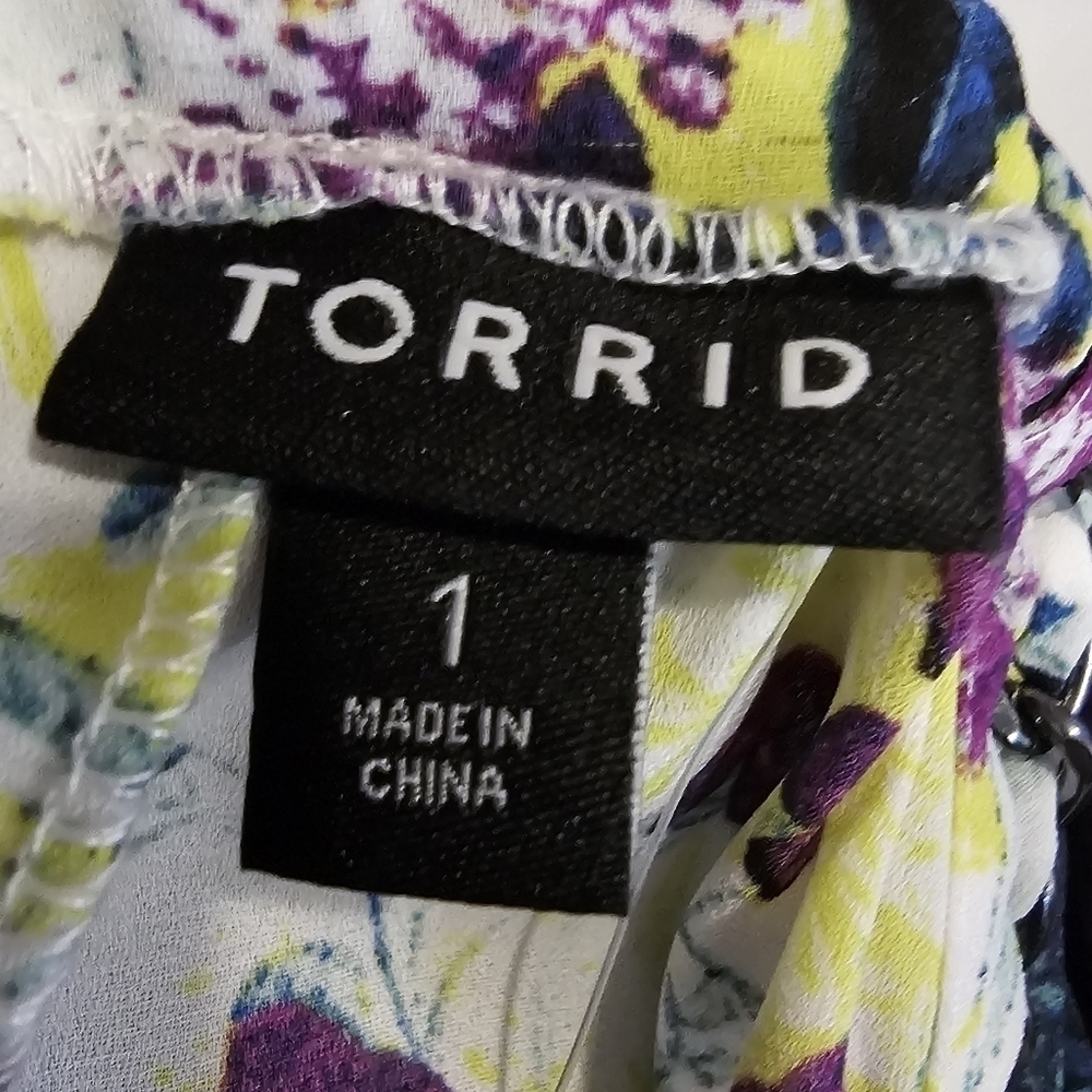 Torrid top size 1 - Picture 15 of 15